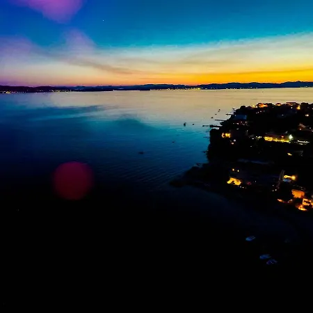 In Goles Makarska * Sukošan